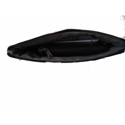 Superbag, la Pochette unisex italiana intelligente con doppio caricatore USB Smartphone