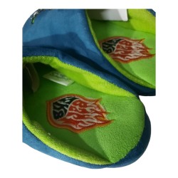 Pantofola Invernale Bambini Ispirata a Bart Simpson - Taglia 30 - Suola Antiscivolo e Punta Chiusa Descrizione del Prodotto: L