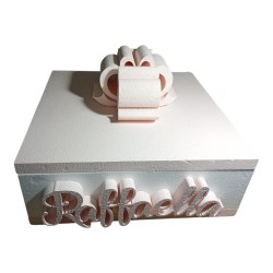 Scatola Regalo Personalizzata con Nome e Colore – 50x50 cm con Coperchio e Fiocco 3D Elegante