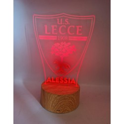 Lampada LED Lecce Calcio Personalizzata – Stemma in Plexiglass con Nome, Idea Regalo Tifosi e Decorazione Camera