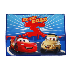 Kit Asilo Disney Cars Saetta McQueen – Set Scuola 6 Pezzi con Zaino 3D, Piatti, Posate, Tovaglietta e Bicchiere con Cannuccia